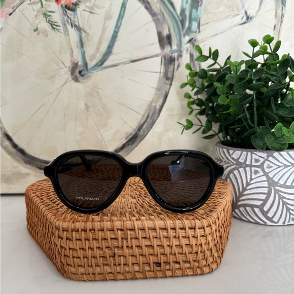 NO OFFERS !MONCLER black polarized Bahrain sunglasses ✨ - Picture 2 of 11